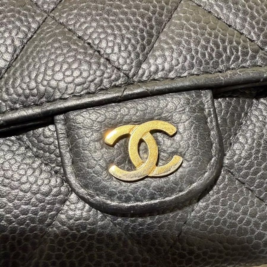 CHANEL經典雙 C LOGO 黑色荔枝牛皮金釦翻蓋長夾 發財包-26