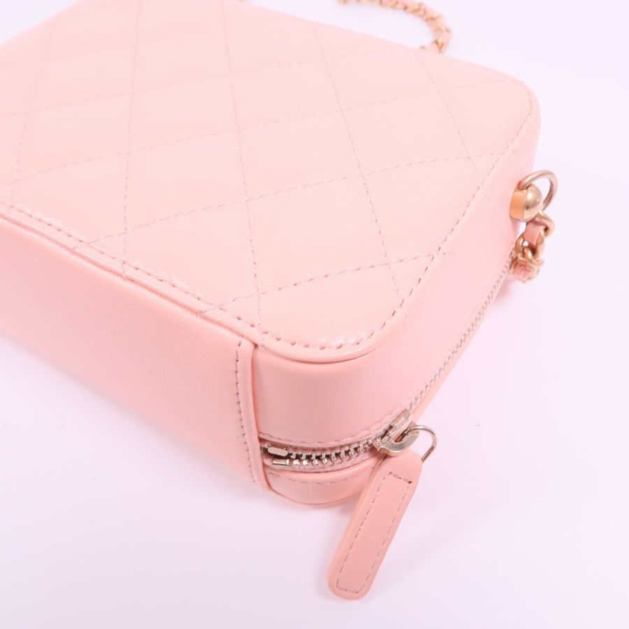 CHANEL 羊皮皮革Camera Gold Ball金扣鏈帶肩背袋-13