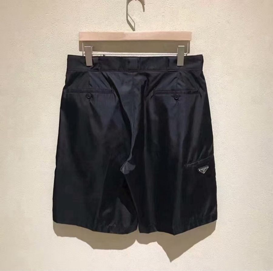 Prada 黑色 三角標尼龍短褲 #44 46 52-1