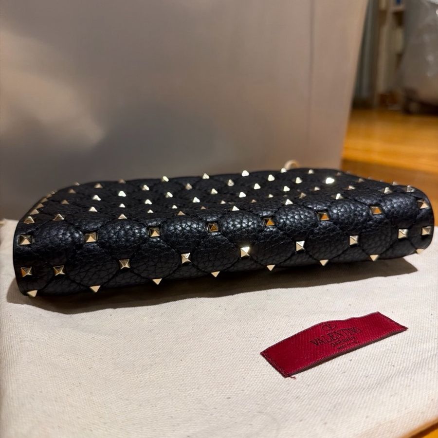 VALENTINO Rockstud Spike 黑色手拿包|鉚釘|金扣|晚宴包|小羊皮|近新-5