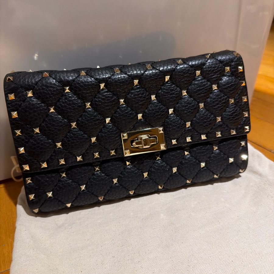 VALENTINO Rockstud Spike 黑色手拿包|鉚釘|金扣|晚宴包|小羊皮|近新-6