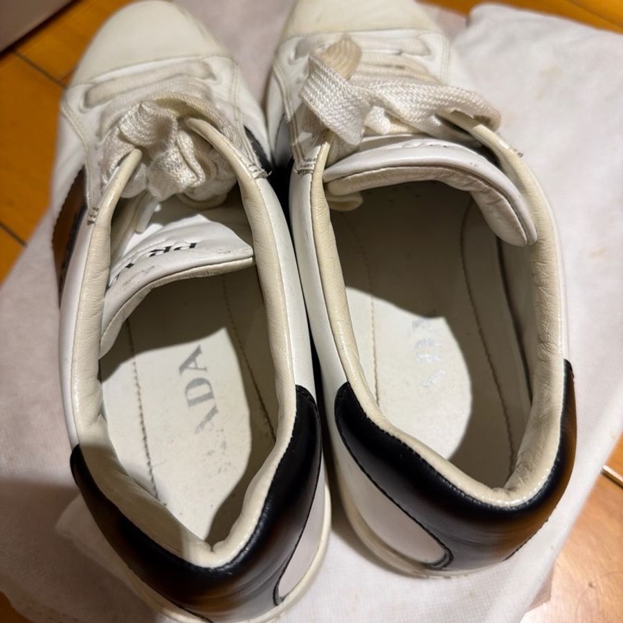 Prada 白色皮革休閒鞋|小白鞋|黑色條紋|39|男女可穿-11
