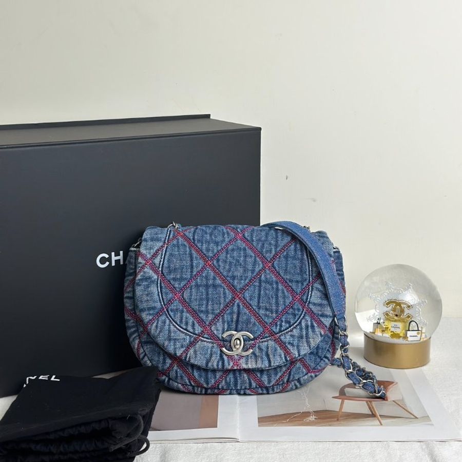 CHANEL 菱格紋牛仔馬鞍包-7