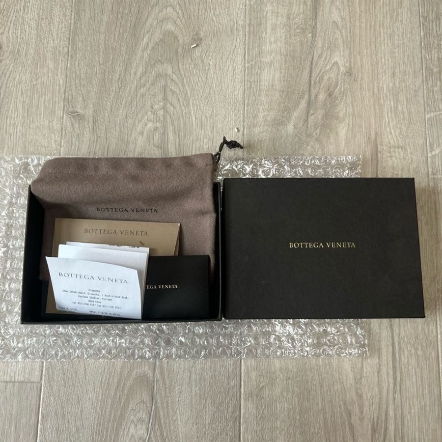 【出國必備】 BV Bottega veneta 護照 粉紫 全配含購證-10