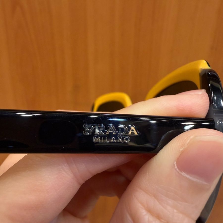 Prada 黑芥末黃膠框琥珀太陽眼鏡-2