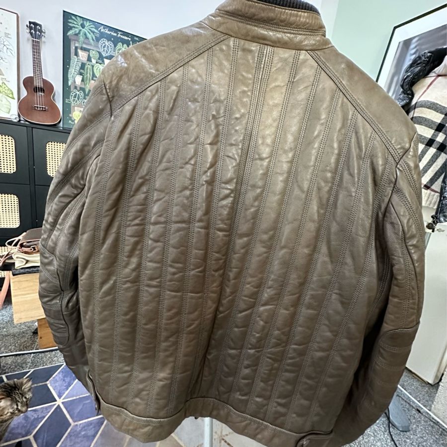 BOSS 茶色皮衣-4