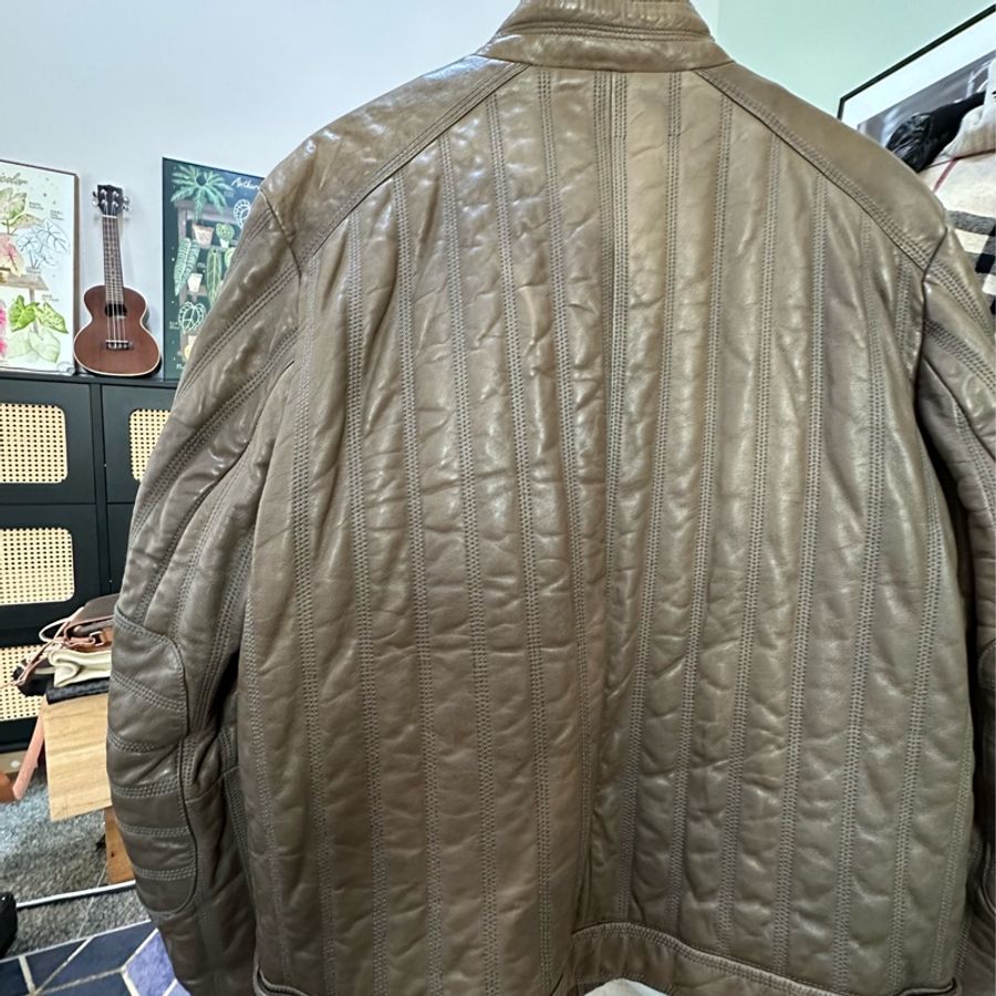 BOSS 茶色皮衣-9