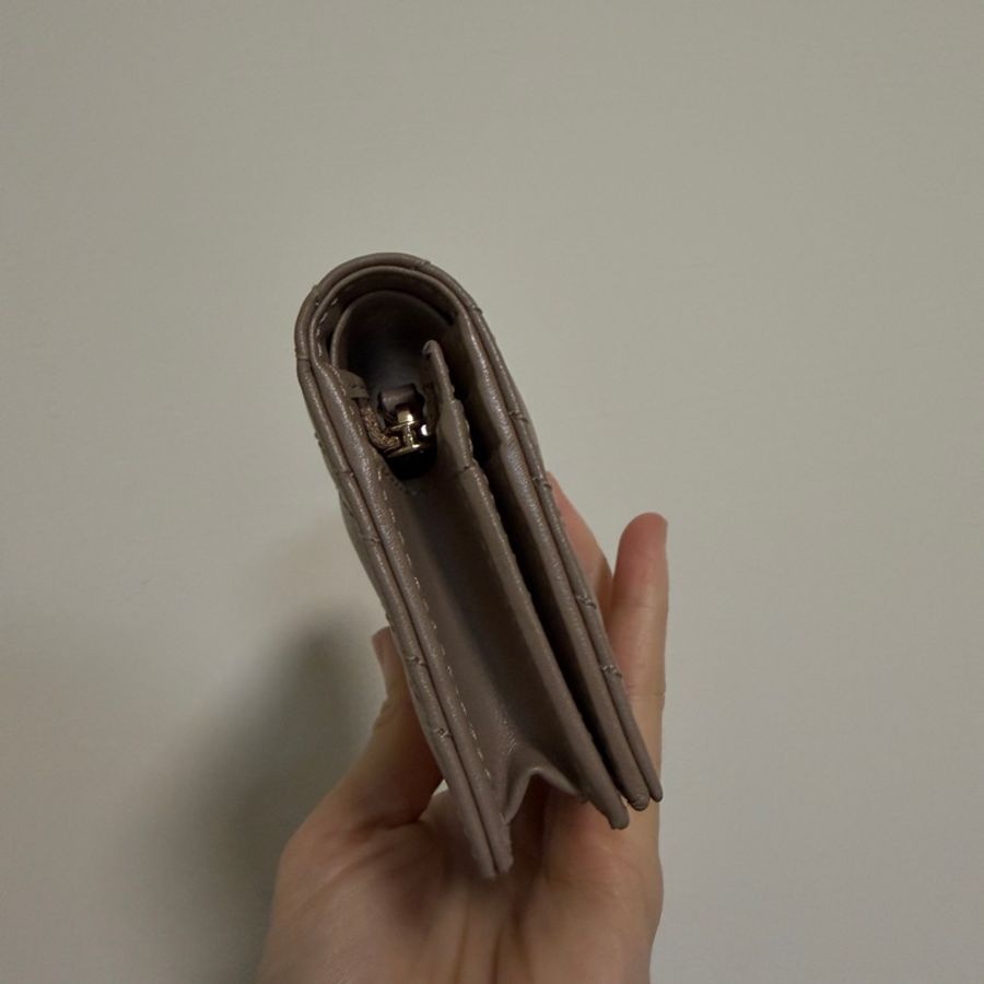 Gucci 深奶茶牛皮金釦mini 短夾-3