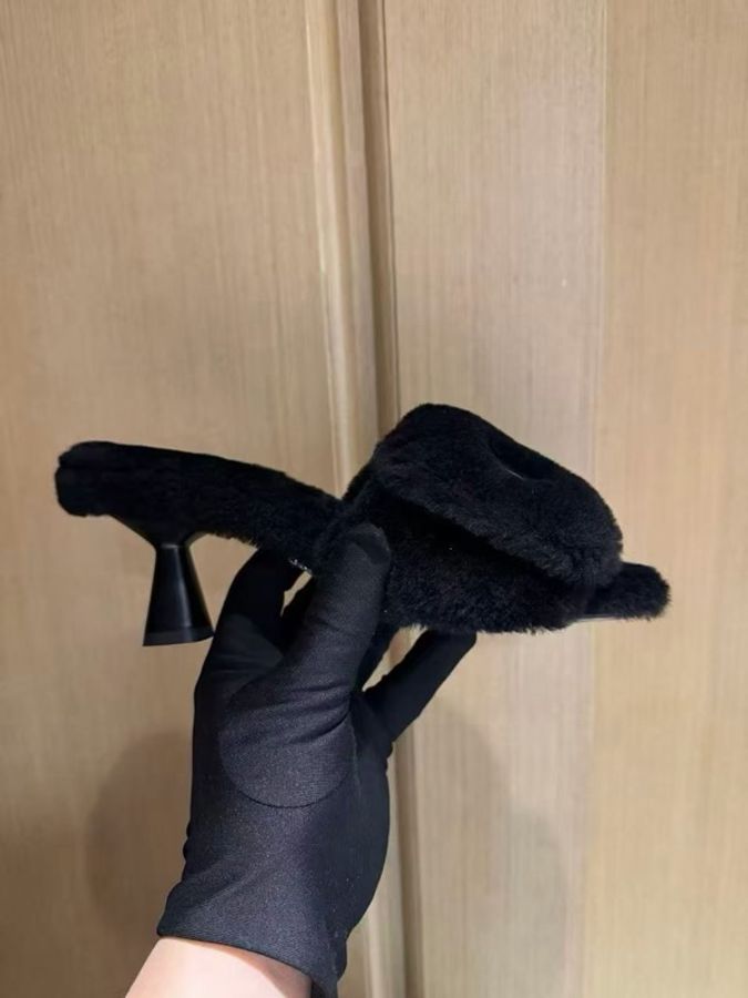 Prada 黑色羊毛三角標小貓跟拖鞋 37 37.5-3