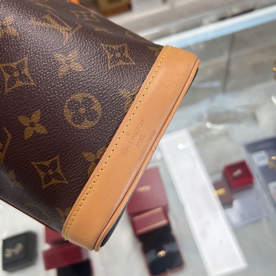 98新LV路易威登 Nano Noe經典老花塗層帆布肩背包芯片款小水桶包~尺寸13*10*16cm-9