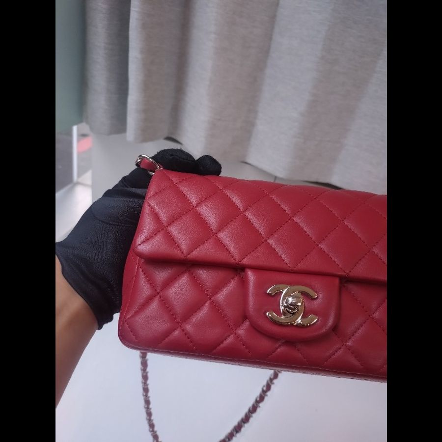Chanel 銀鍊紅羊皮斜背口蓋包 CF 20-1