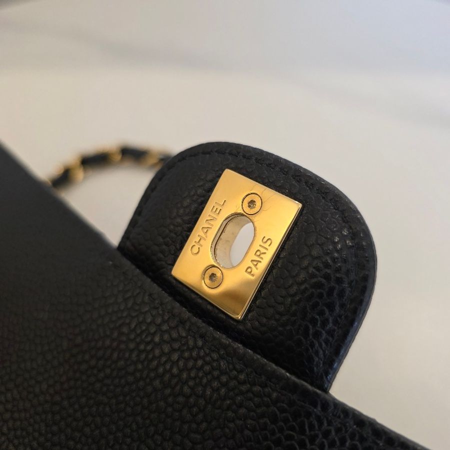 [現省10萬香奈兒經典黑金😍] Chanel 黑荔枝皮金釦CoCo25肩背口蓋包-17
