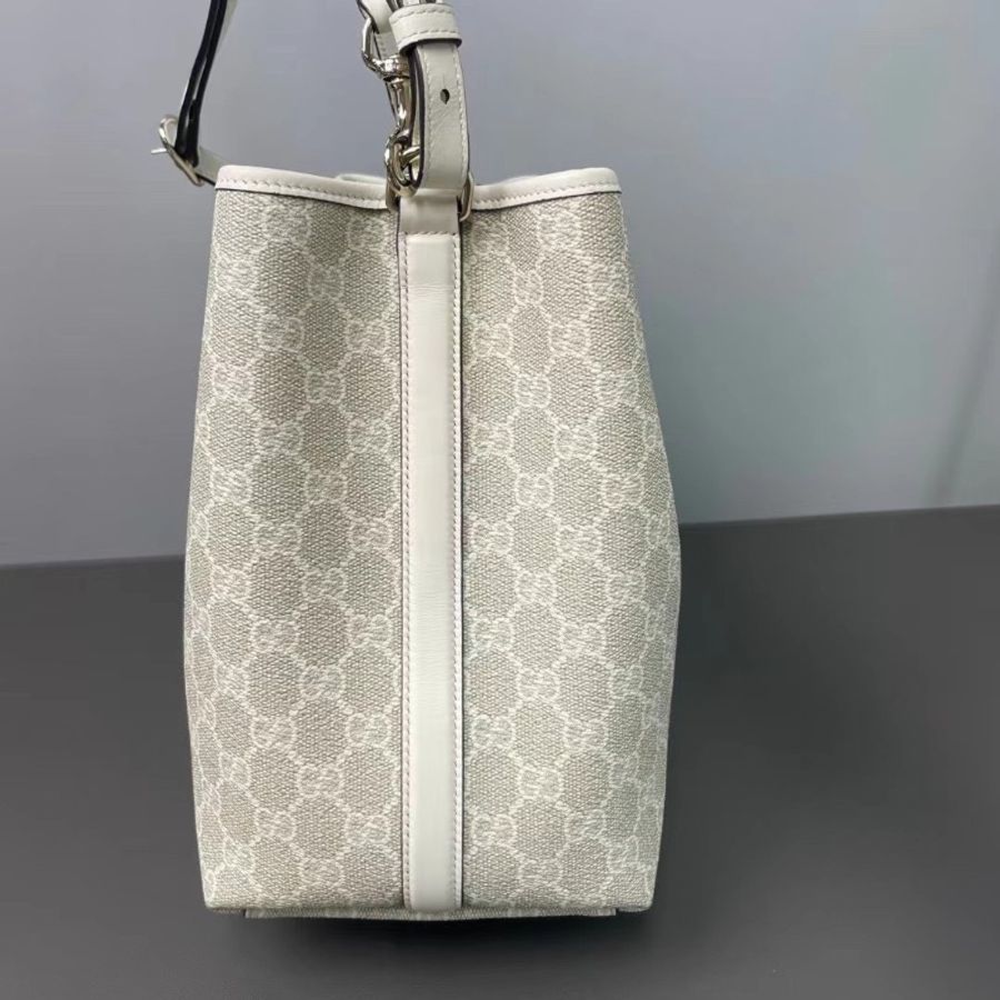Gucci emblem 燕麥色經典老花發財水桶包25*14.5 98新配件肩帶塵袋-5