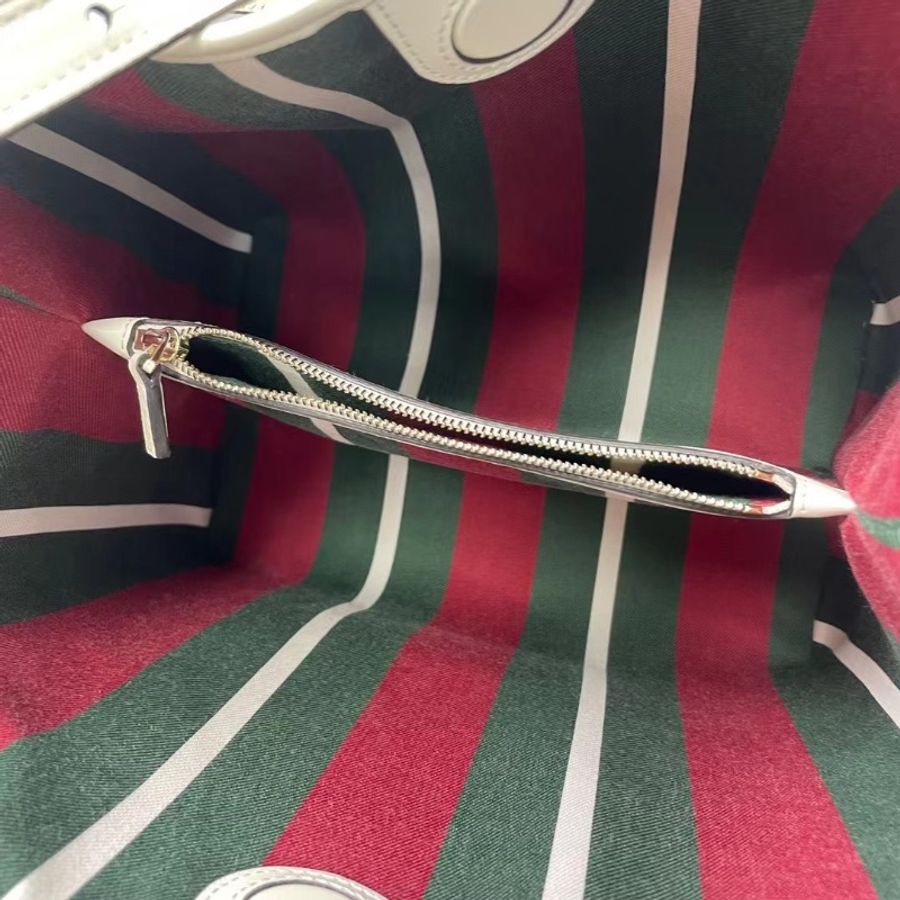 Gucci emblem 燕麥色經典老花發財水桶包25*14.5 98新配件肩帶塵袋-3