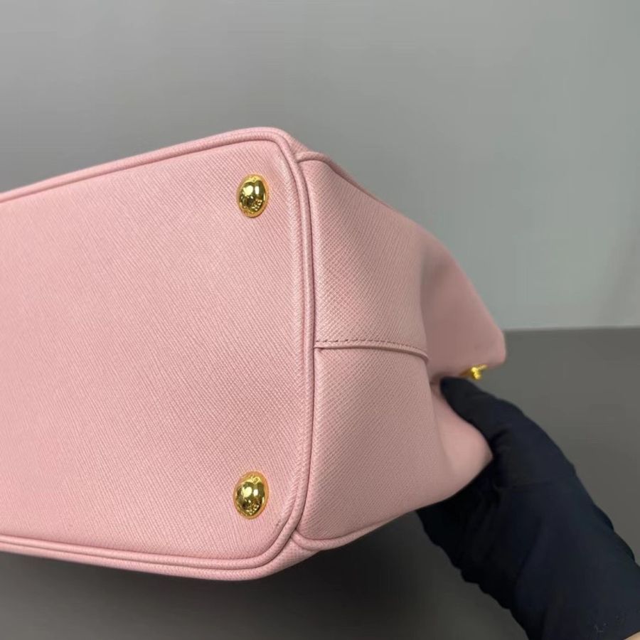 Prada 新款 經典Galleria皮革殺手包 櫻花粉手提包斜背包32*23*12 98新肩帶塵袋購證保卡-6