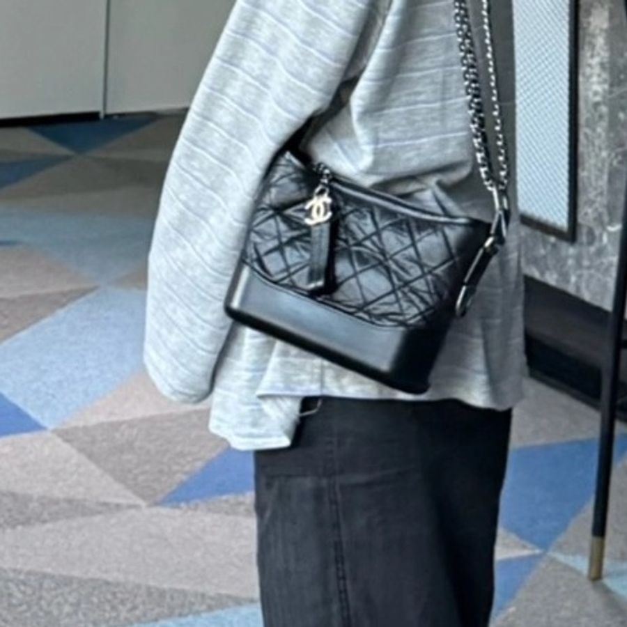 全網最低價😍Chanel香奈兒黑金小號流浪包單肩斜挎包-6
