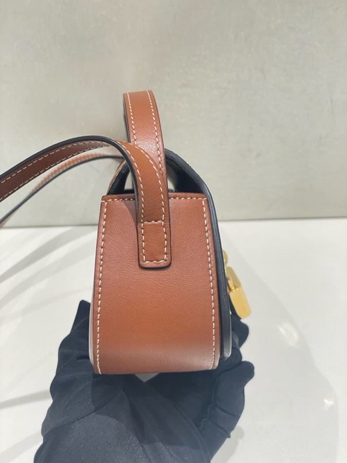 99新 Celine 賽琳 Tabou系列 金鎖包-4
