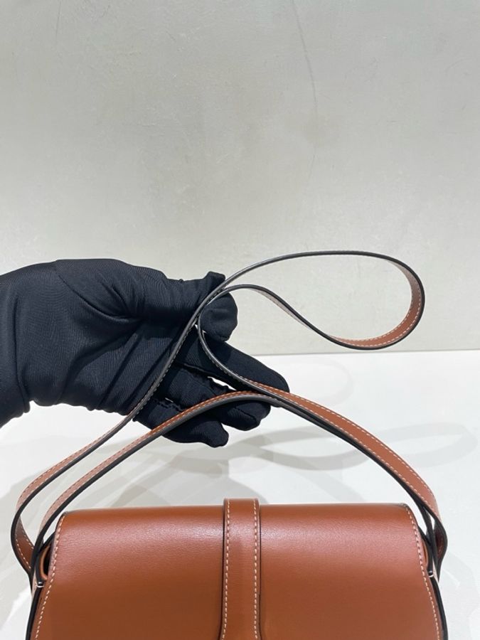 99新 Celine 賽琳 Tabou系列 金鎖包-13