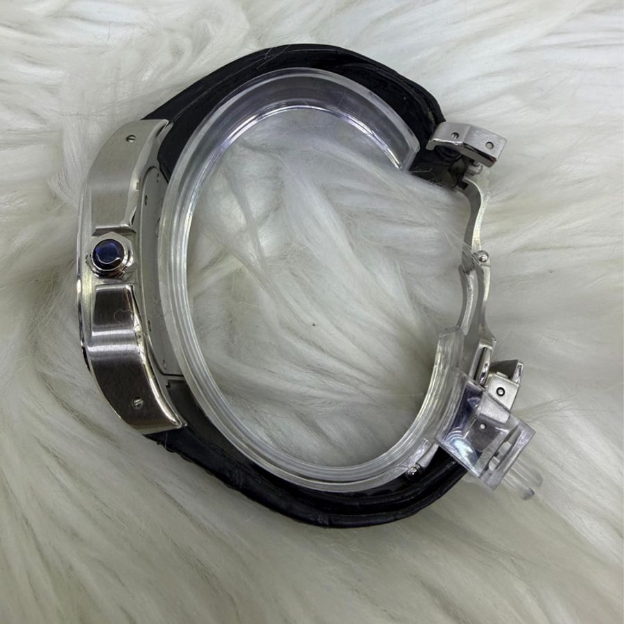 這款手錶是卡地亞(Cartier) 的一款Santos 100 系列自動上鍊腕錶-9