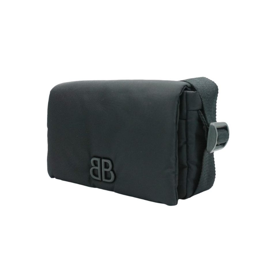 Balenciaga Monaco 黑logo尼龍斜背郵差包(806630-黑)-1