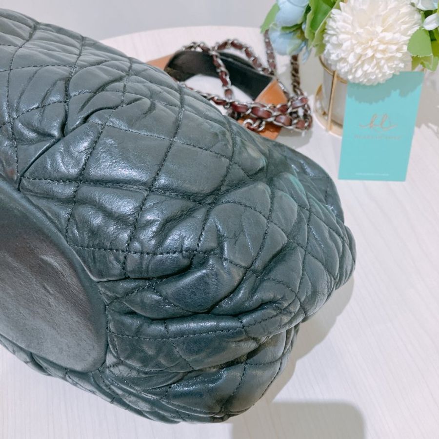 TK1955 香奈兒 牛皮皮革 鏈帶手挽肩背 Black Quilted Iridescent Calfskin Leather Small In-The-Mix Tote Bag-8