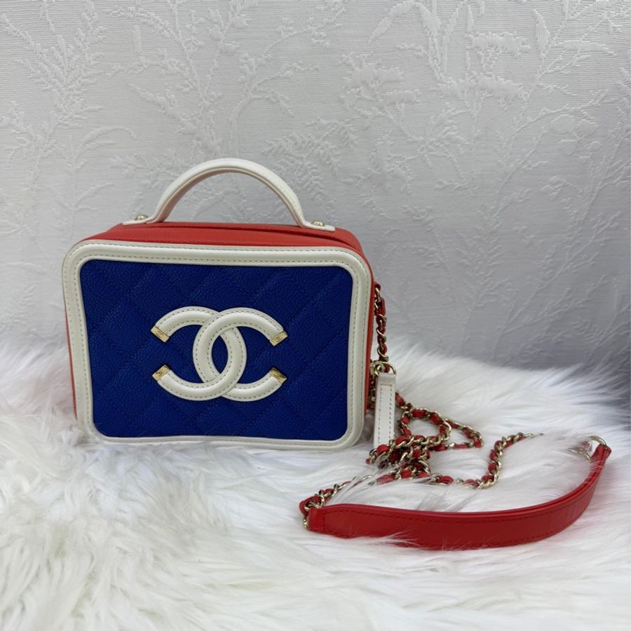 Caviar Quilted Small CC Filigree Vanity Case Blue White Red-0