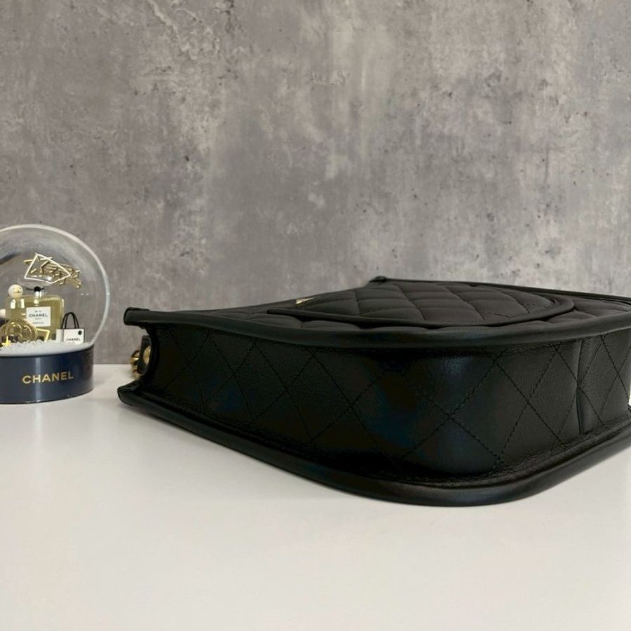 Chanel 24S hobo bag 黑金牛 晶片款-4