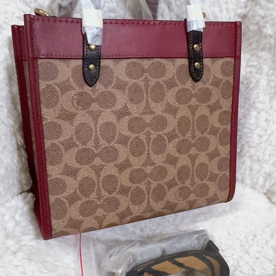 未使用 Coach手提肩背包 Field tote22-27