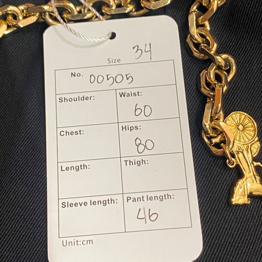 ❤️CELINE 鏈條裝飾 黑色百褶半身裙 必備單品-9