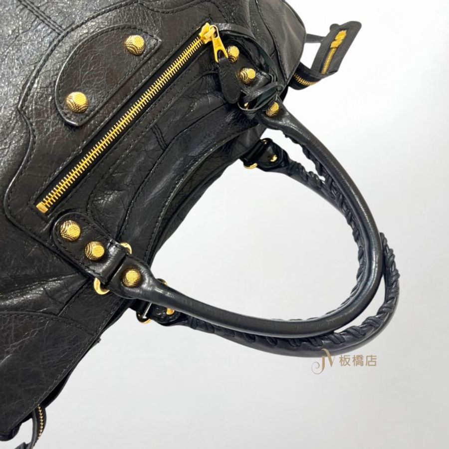 JY0355-Balenciaga 黑色油蠟皮金釦機車包-6