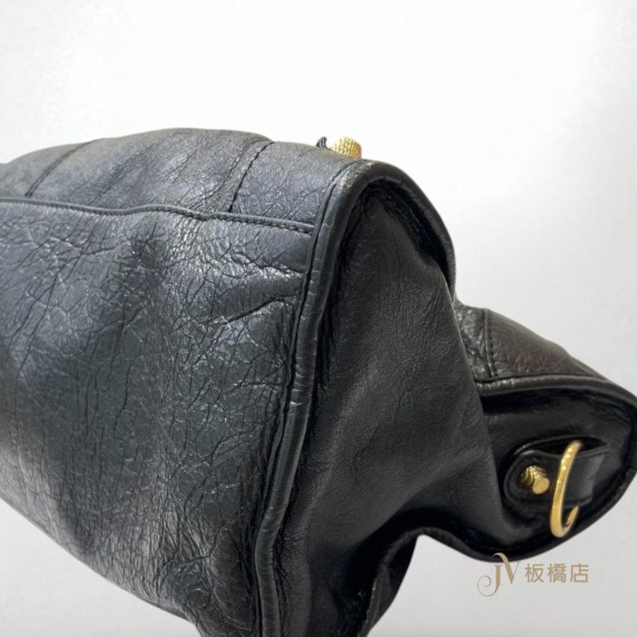 JY0355-Balenciaga 黑色油蠟皮金釦機車包-8