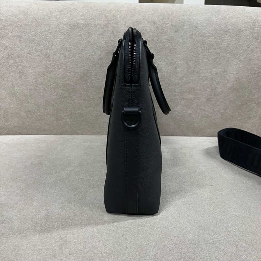 LV 路易威登 Takeoff 黑色公文包 純牛皮 芯片款 配件皮牌肩帶 38*7*28-2