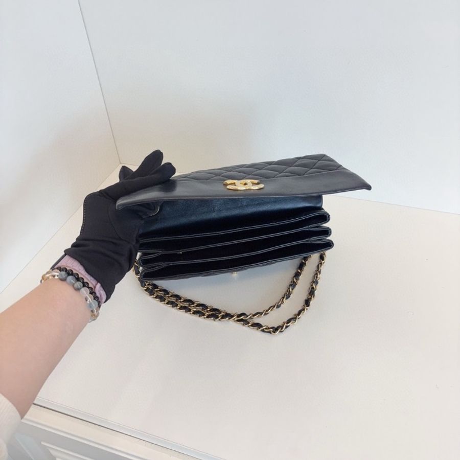 Chanel 黑金油臘皮拼光面牛皮 季節CF 口蓋包 25*17*6 98新配件塵袋-2