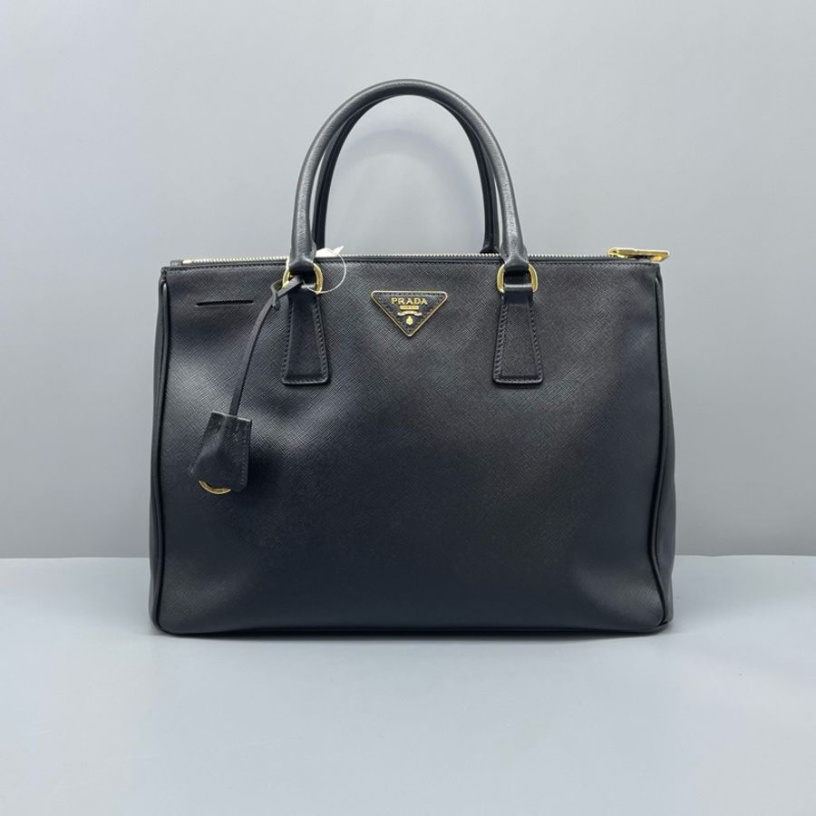 prada普拉達殺手包中號黑色 缺肩帶/34*24*16cm/-0