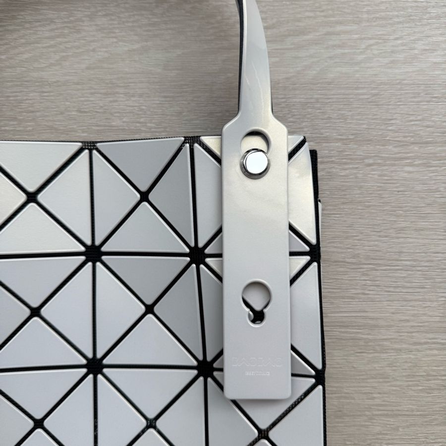 三宅一生 Issey Miyake Bao Bao 大鑽石包 米白色 全新-2