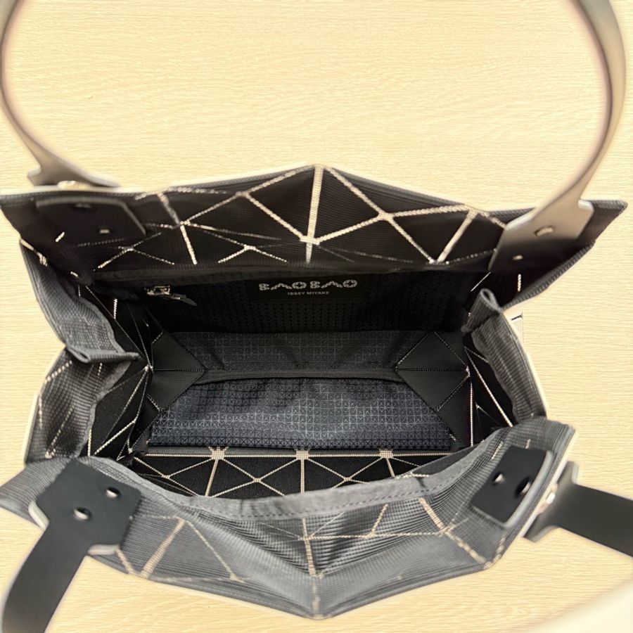 三宅一生 Issey Miyake Bao Bao 大鑽石包 米白色 全新-3