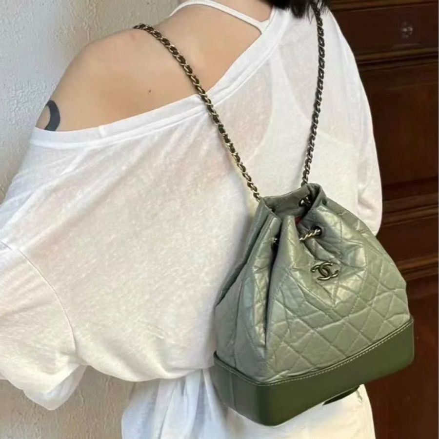 ✨Chanel Gabrielle 牛皮 流浪背包 99新全套-1