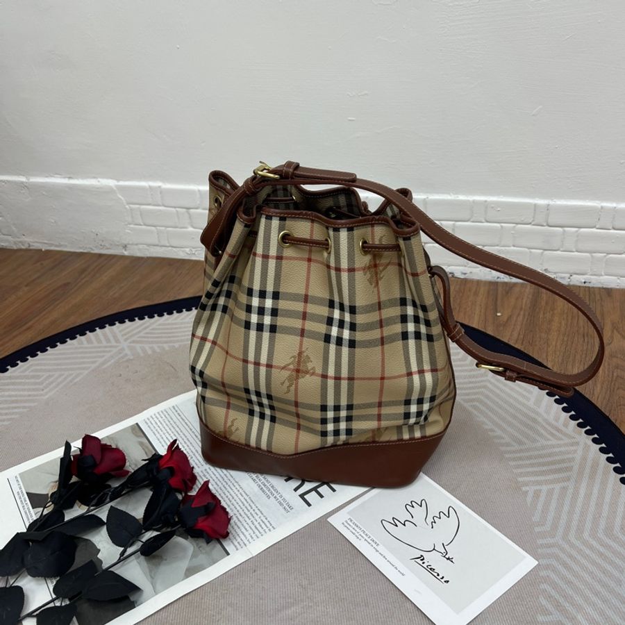 Burberry經典戰馬格紋水桶包 vintage 二手 中古-3