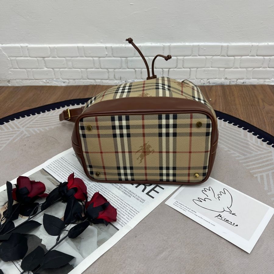 Burberry經典戰馬格紋水桶包 vintage 二手 中古-4