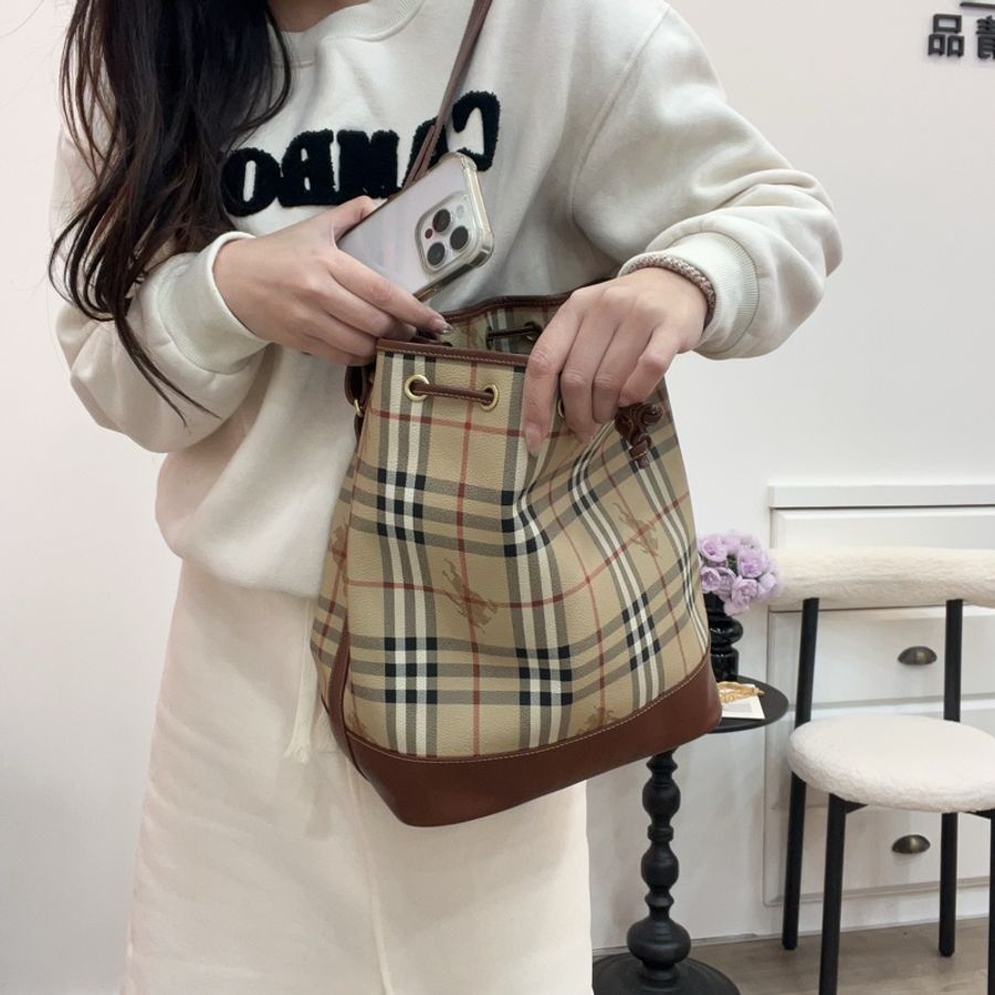 Burberry經典戰馬格紋水桶包 vintage 二手 中古-5