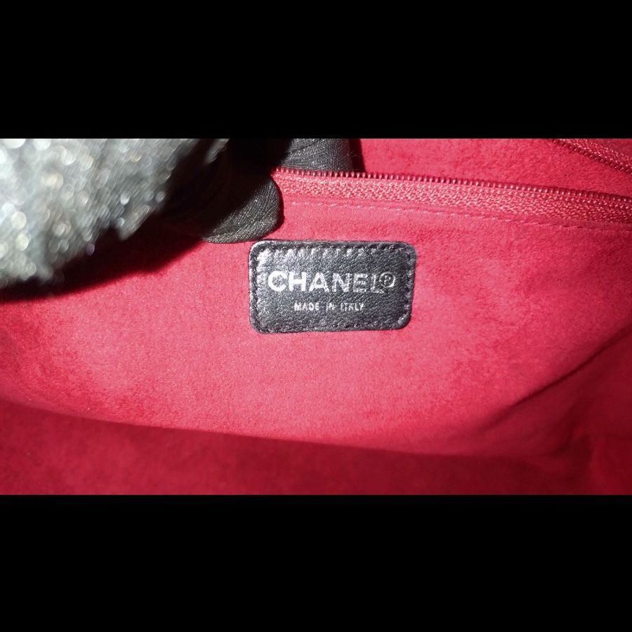 Chanel 黑亮皮方格吐司型手提波士頓包-18