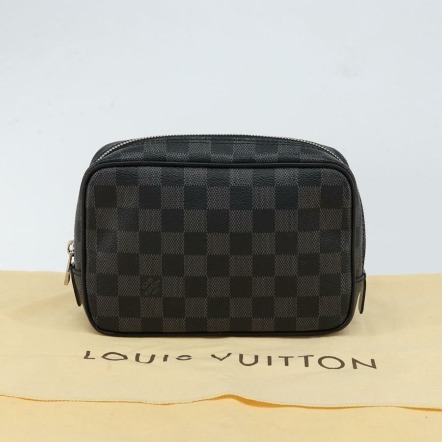 【日本直送】路易威登 Damier 石墨 Trousse 盥洗室小號手拿包 N47522 正品 152238-11
