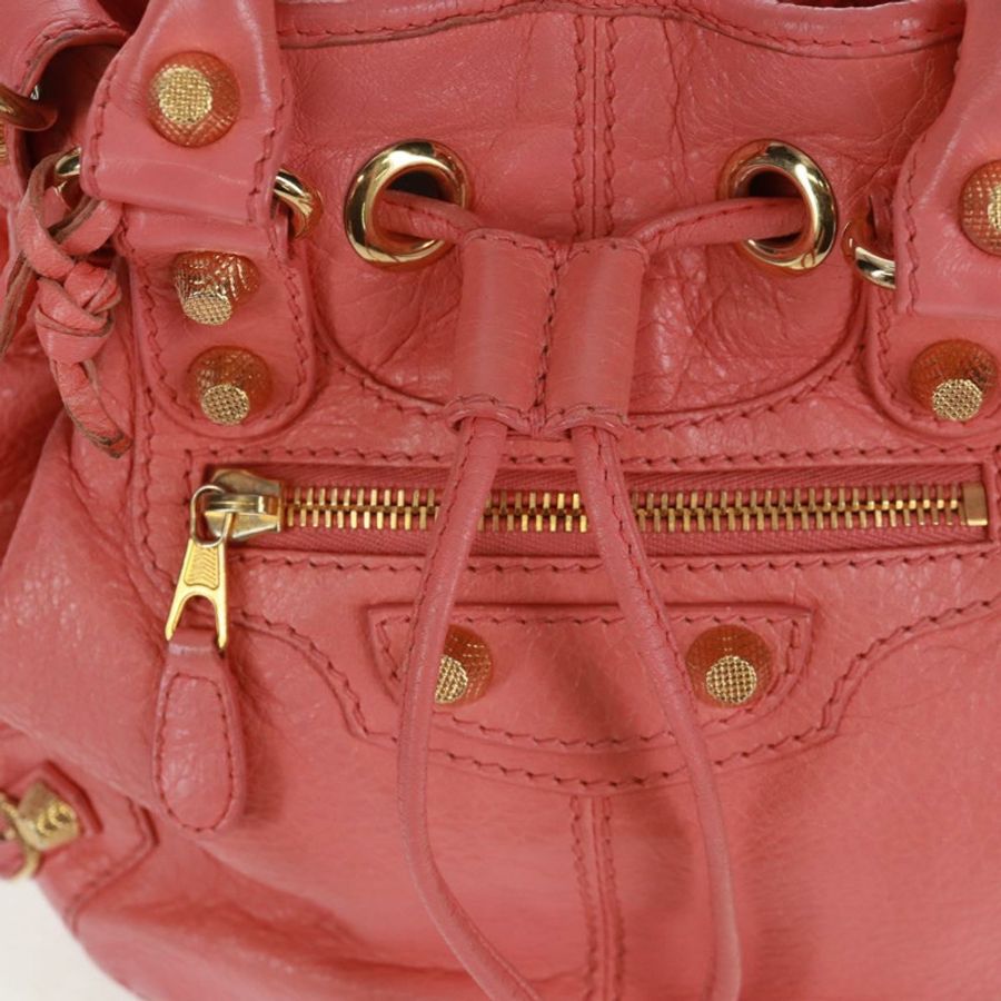 【日本直送】BALENCIAGA 巨型迷你絨球手提包 皮革 2way 粉金配色 正品 161592V-20
