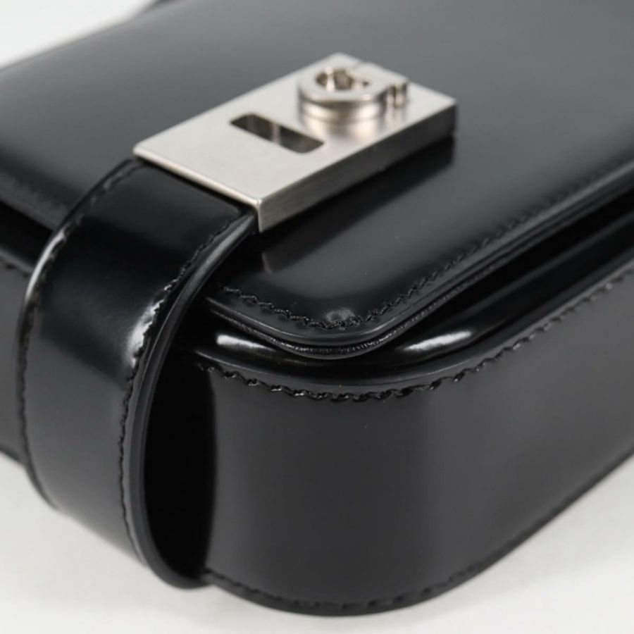 【日本直送】Salvatore Ferragamo Gancini 單肩包,漆皮,黑色,正品 ar13607V-12