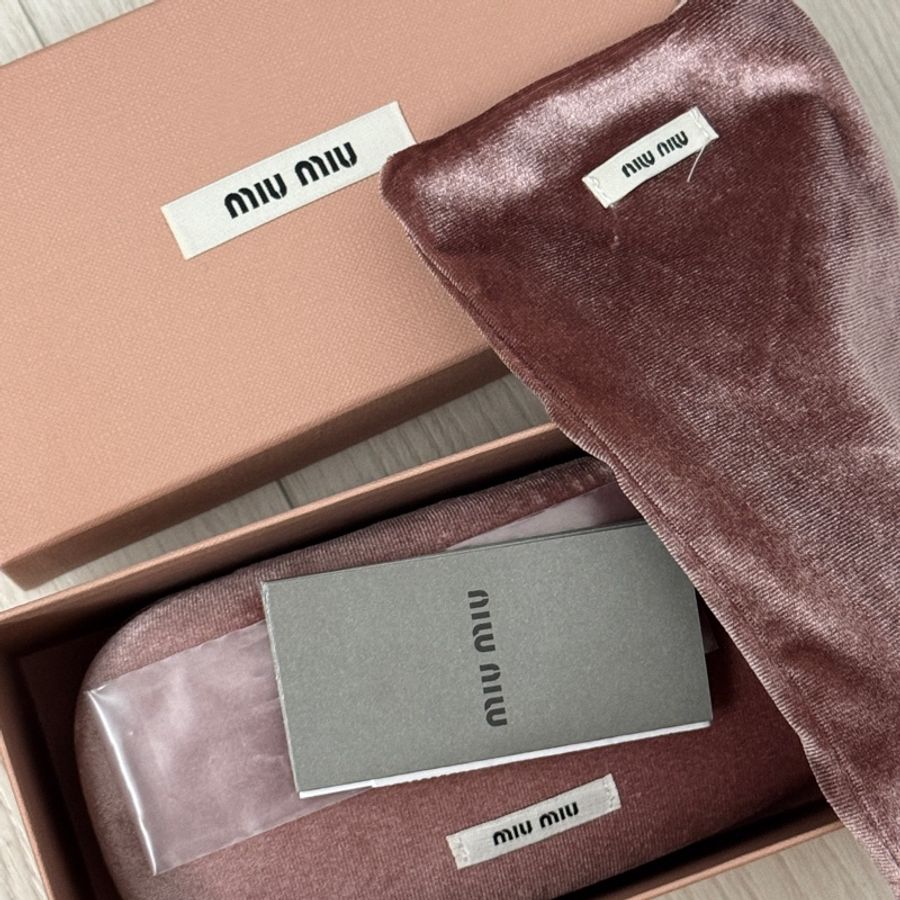 Miumiu 10WS黑色太陽眼鏡 近全新-5