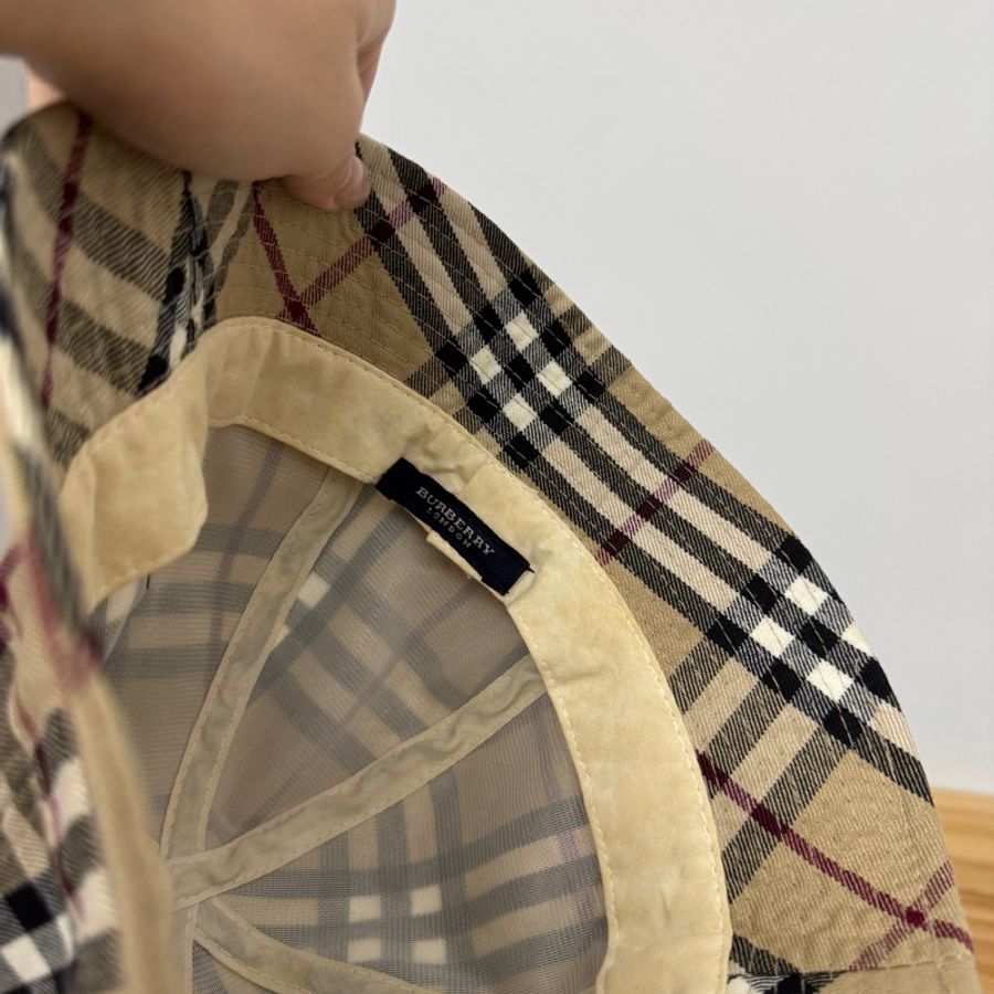 Burberry漁夫帽-2