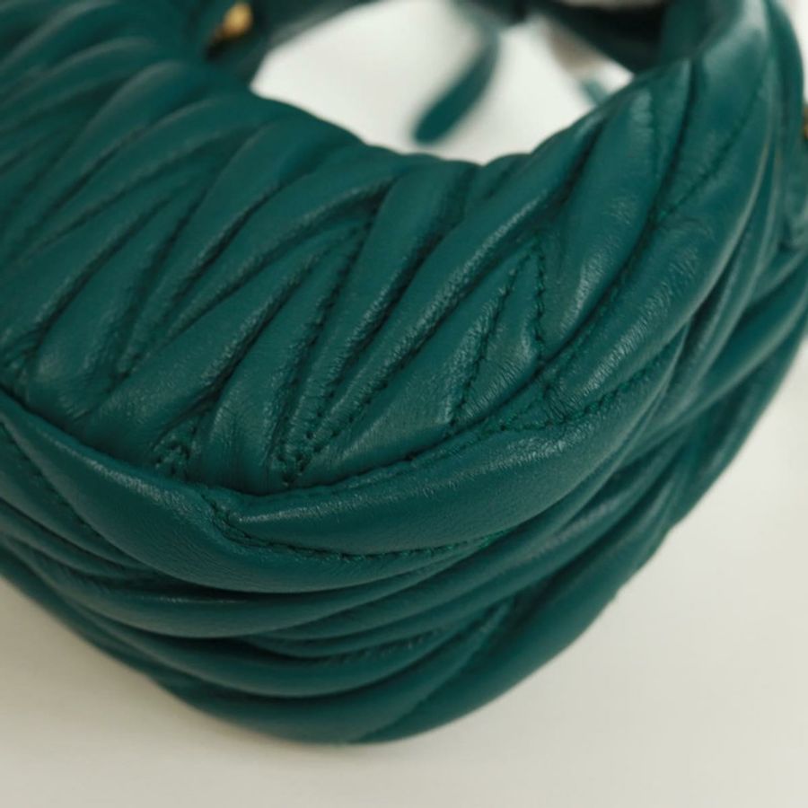 【日本直送】Miu Miu Matelasse Micro Hobo 單肩包,皮革材質,綠色/金色,正品,貨號 168972SM-17