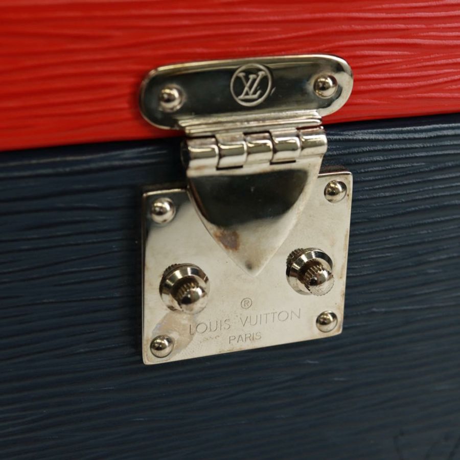 【日本直送】路易威登 Epi Breaker 化妝盒 Safir LV 正品 173257M-21