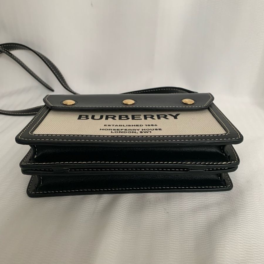 98新 burberry巴寶莉 黑白拼色mini郵差 底長19-4
