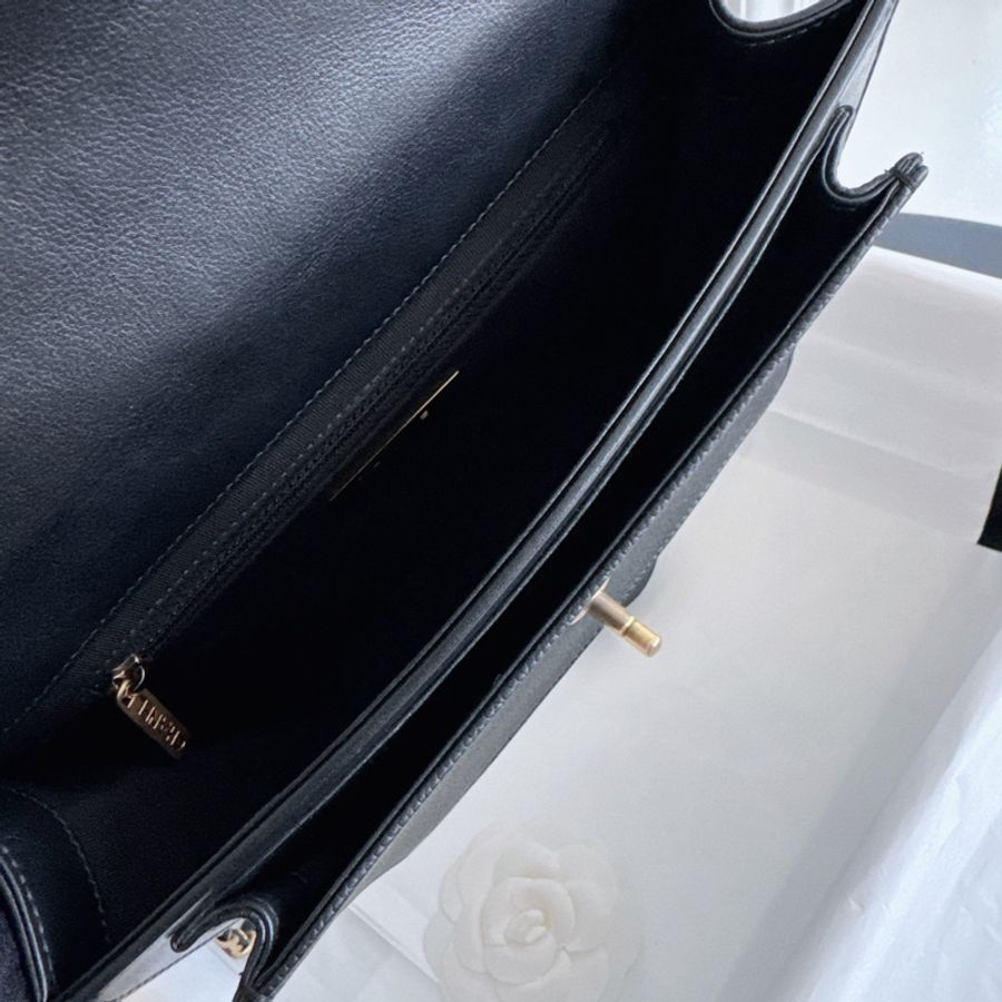 【近新閒置品】Chanel 香奈兒 黑金孟買風琴包 郵差包 大金鍊條手提單肩斜挎包 28開大全套-9